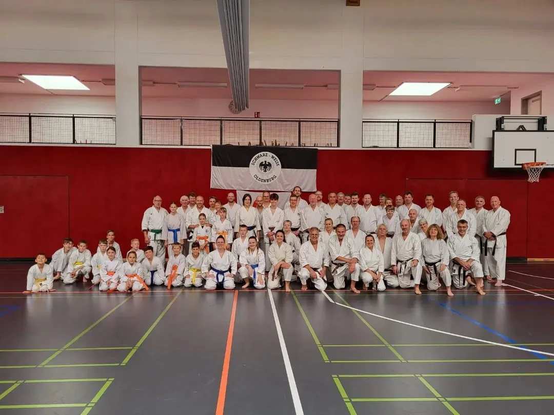 Karate-Lehrgang und DAN-Prüfungen mit Kyôshi Lothar Josef Ratschke